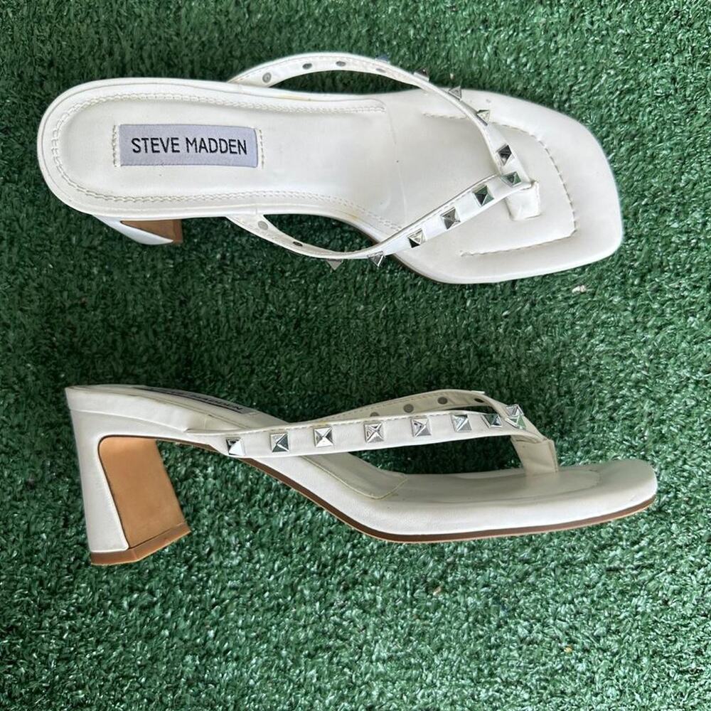y2k steve madden kitten heel with stud embellishments